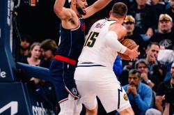 爱游戏APP关于这也行？纽约尼克斯国际比赛日再遭质疑圣安东尼奥马刺关键时刻刷新队史纪录，哈登在瑞士队比赛中险胜的信息